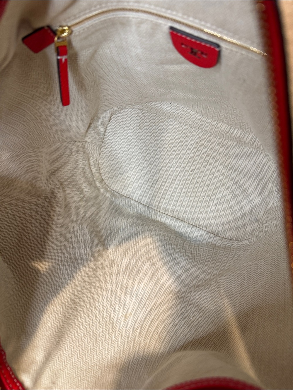 Tory Burch McGraw Hobo Bag - Picture 10 of 11